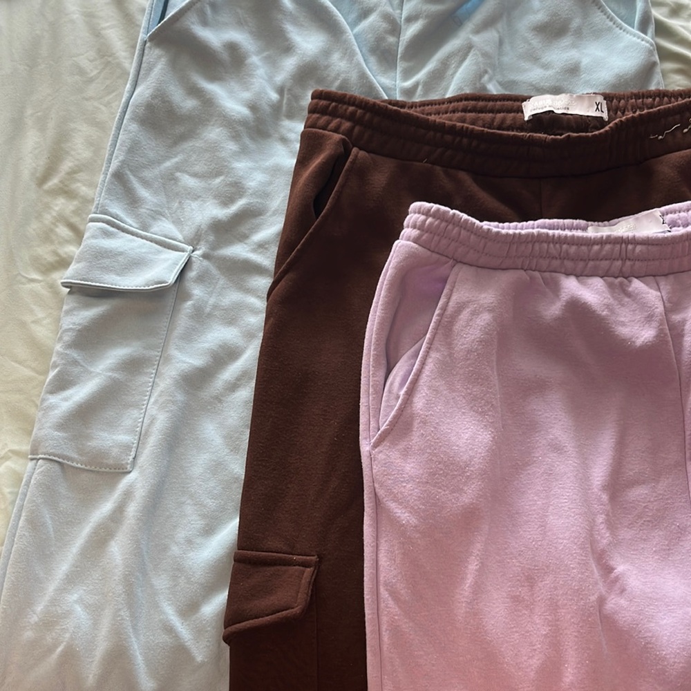 3 Pairs of sweatpants
